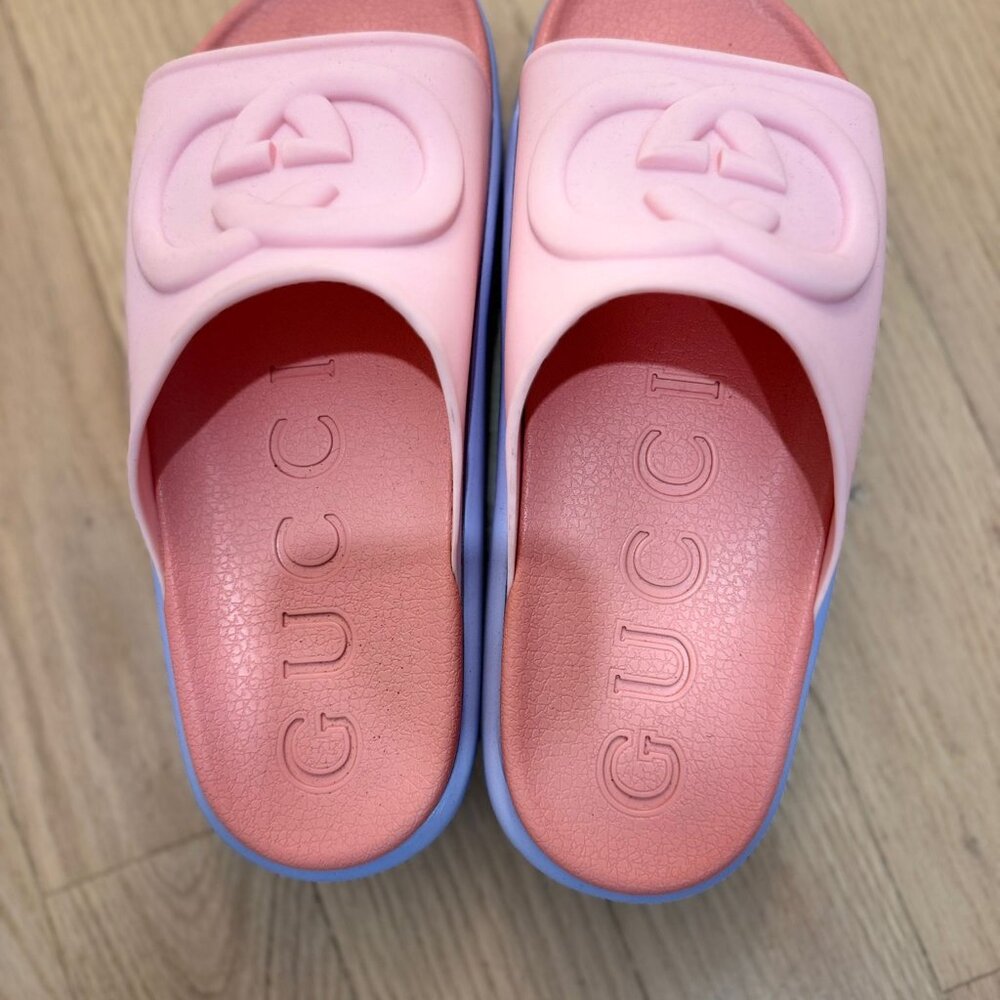 Gucci Interlocking G Platform Rubber Slides — EU 40 (Sugar Pink/Lilac)